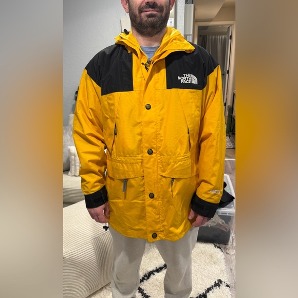 The North Face Gore-Tex Shell Jacket Yellow Black Men’s XL - Picture 6 of 17